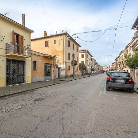 La Verde Rosa - Casa Vacanze A Due Passi Dal Lago Marta Exteriér fotografie